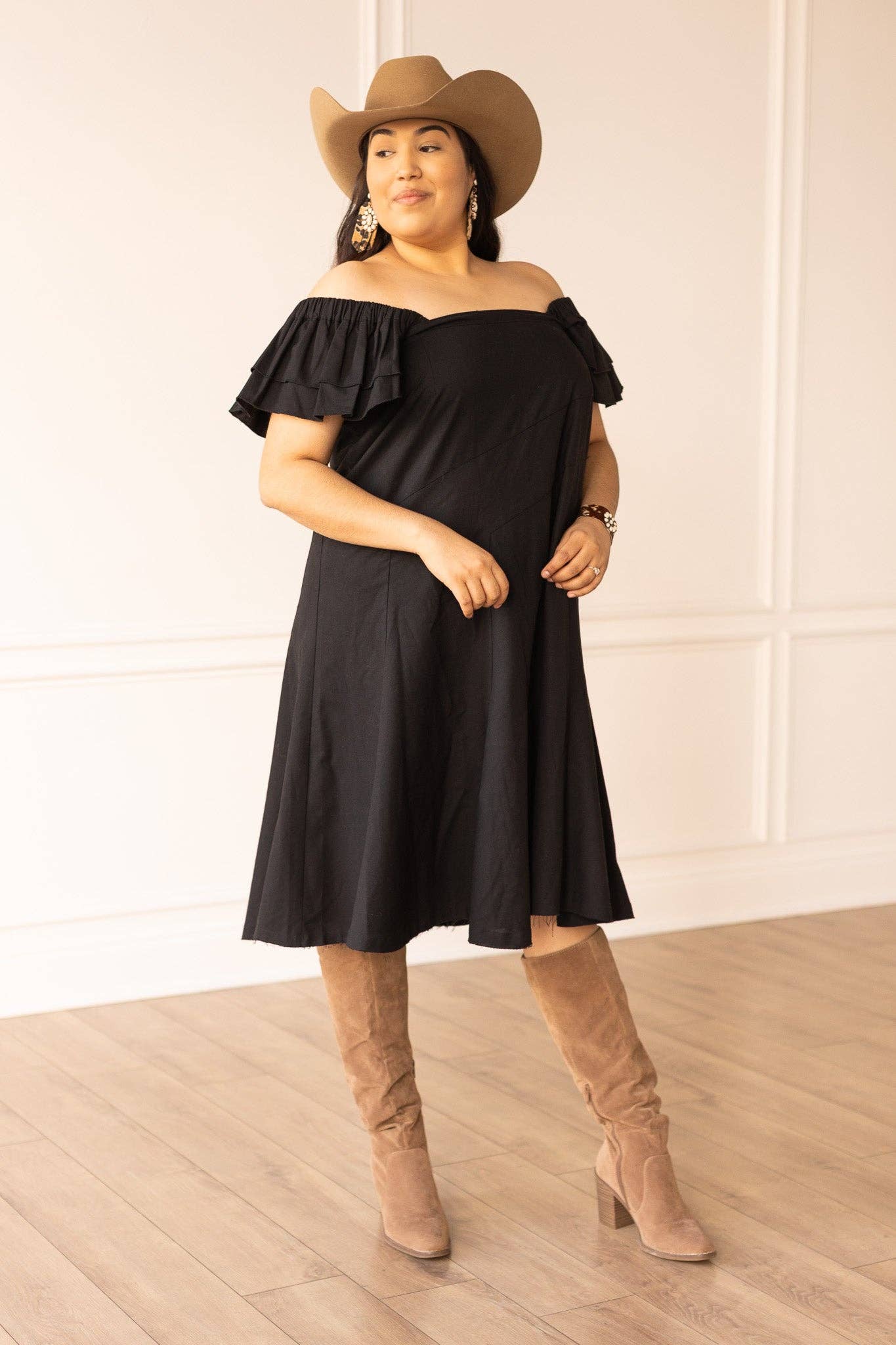 The Stella Black Linen Versi Dress: Black